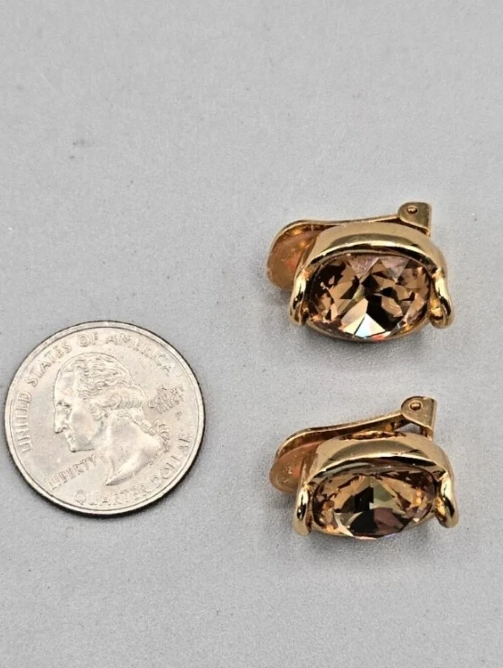 Christian Dior Vtg Gold Tone Crystal Clip On Earrings/ Gorgeous